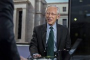 景德镇宏观经济学教授兼实践者Stanley Fisher逝世 曾培养全球多位经济决策者